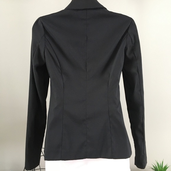 Black blazer - Picture 4 of 8